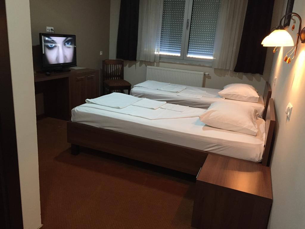 Hotel Oaza Konjic Eksteriør billede